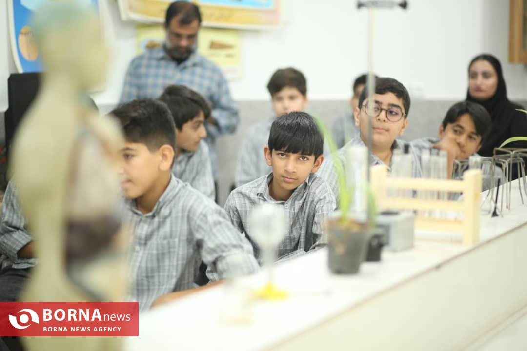 همکاری مرکز آموزش عالی لامرد و مدارس در آستانه ۱۳ آبان؛ جرقه‌ای برای آینده‌ای روشن در جنوب کشور