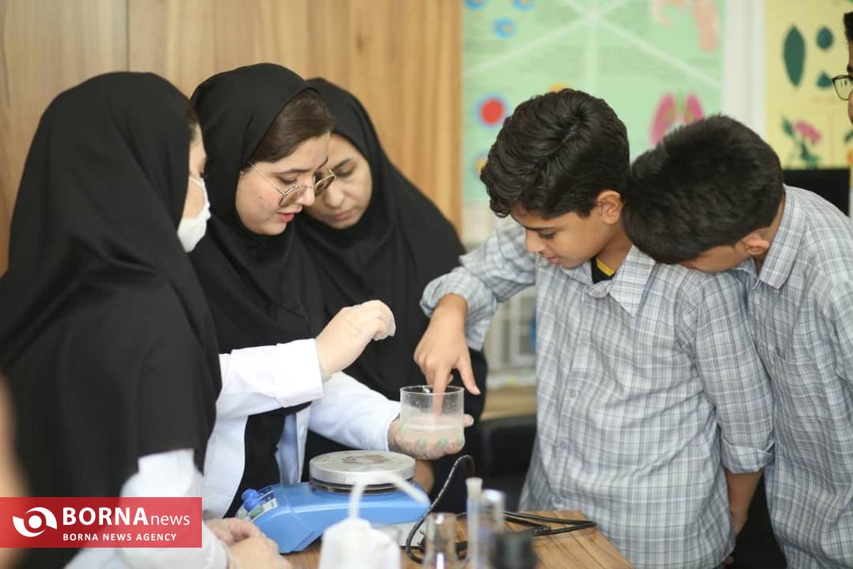 همکاری مرکز آموزش عالی لامرد و مدارس در آستانه ۱۳ آبان؛ جرقه‌ای برای آینده‌ای روشن در جنوب کشور