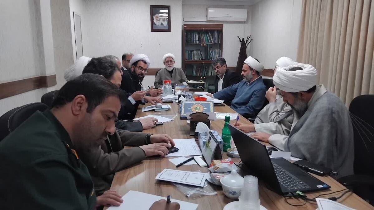 تقدیر از حسن سلطانی در ستاد استانی جشنواره فرهنگی ورزشی طلاب بسیجی قم