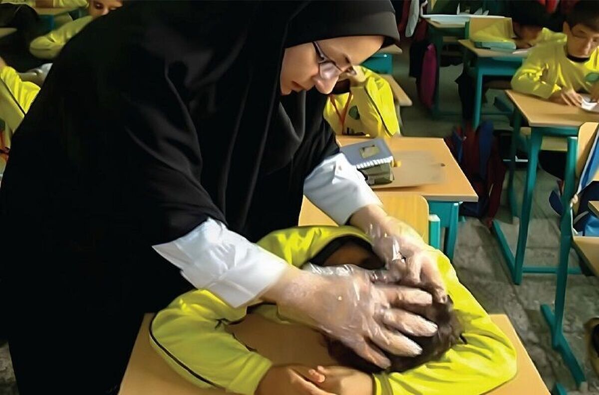 آغاز غربالگری شپش سر در مدارس خراسان‌شمالی