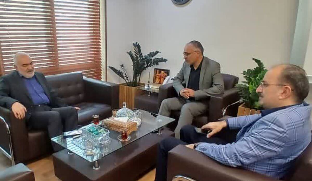 استاندار خوزستان در دیدار با مدیرعامل صندوق بازنشستگی کشوری مطالبات بازنشستگان فولاد را پیگیر کرد