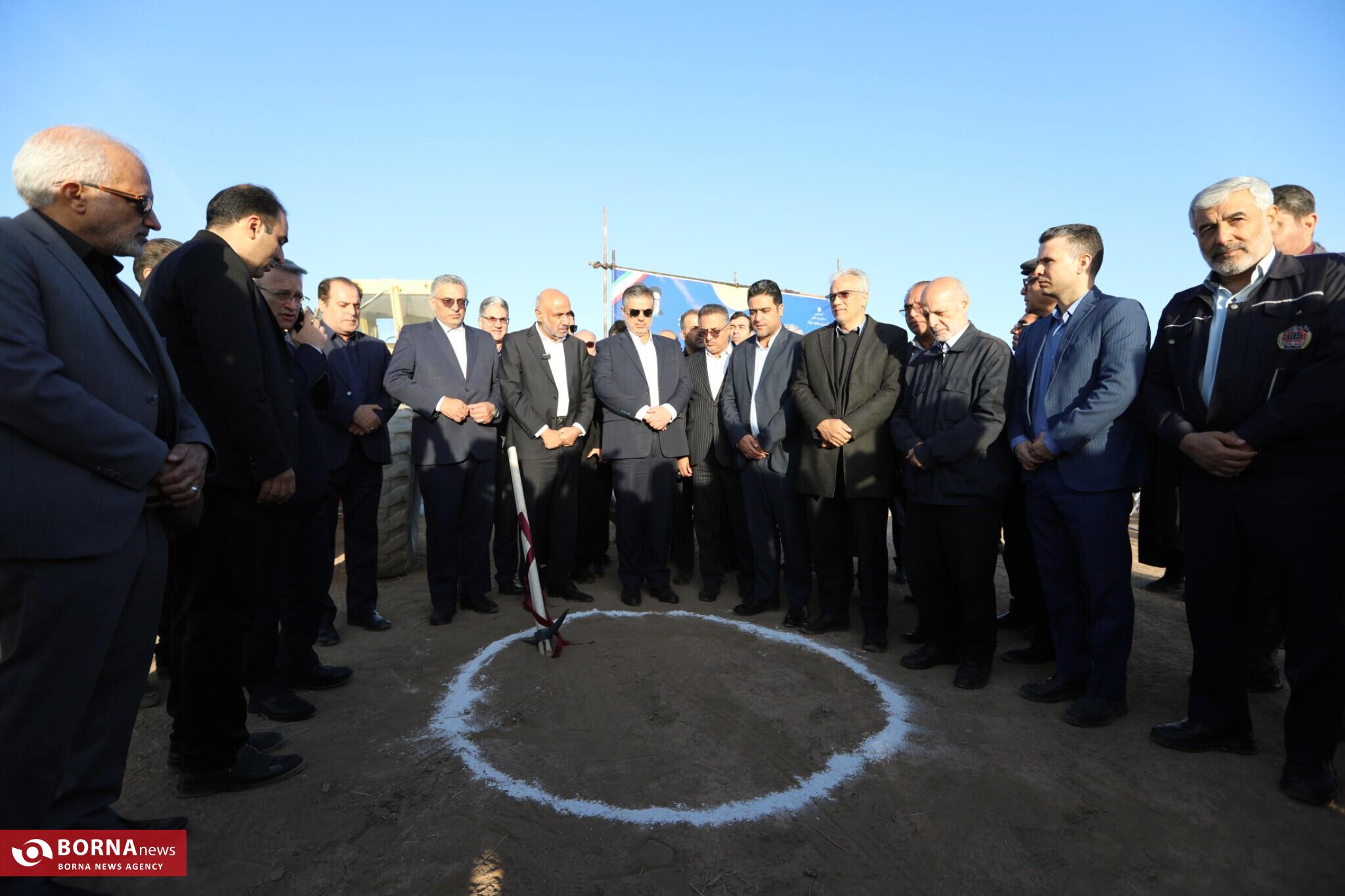 آغاز عملیات اجرایی مسکن کارگری زرندیه