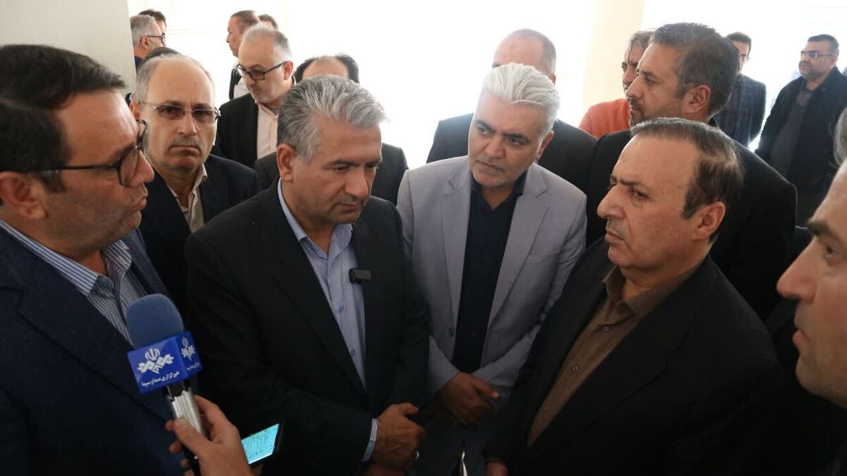 استاندار قزوین از پروژه های نهضت ملی مسکن در شهر اقبالیه بازدید کرد