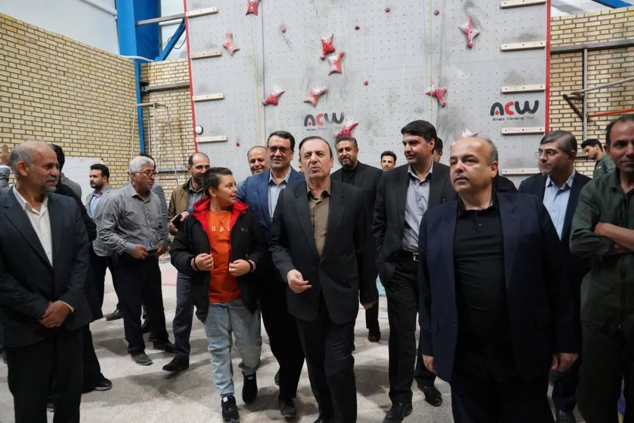 دستور استاندار قزوین برای استخدام قهرمانان سنگنوردی و یخ نوردی 