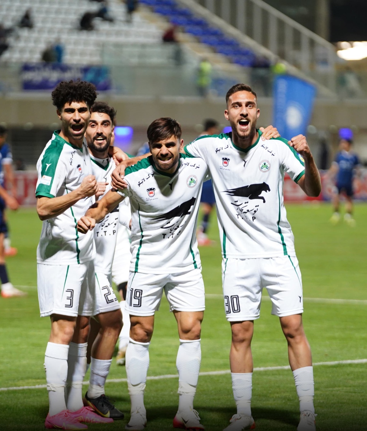 گل‌گهر مالک توپ بود، ذوب‌آهن مالک نتیجه