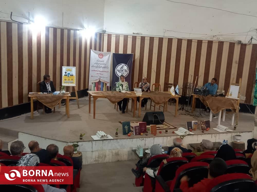 استقبال چشمگیر سروستانی‌ها از «سومین پر سیمرغ»؛ تأکید بر نقش کتاب و فرهنگ به‌عنوان نجات‌دهندگان امروز