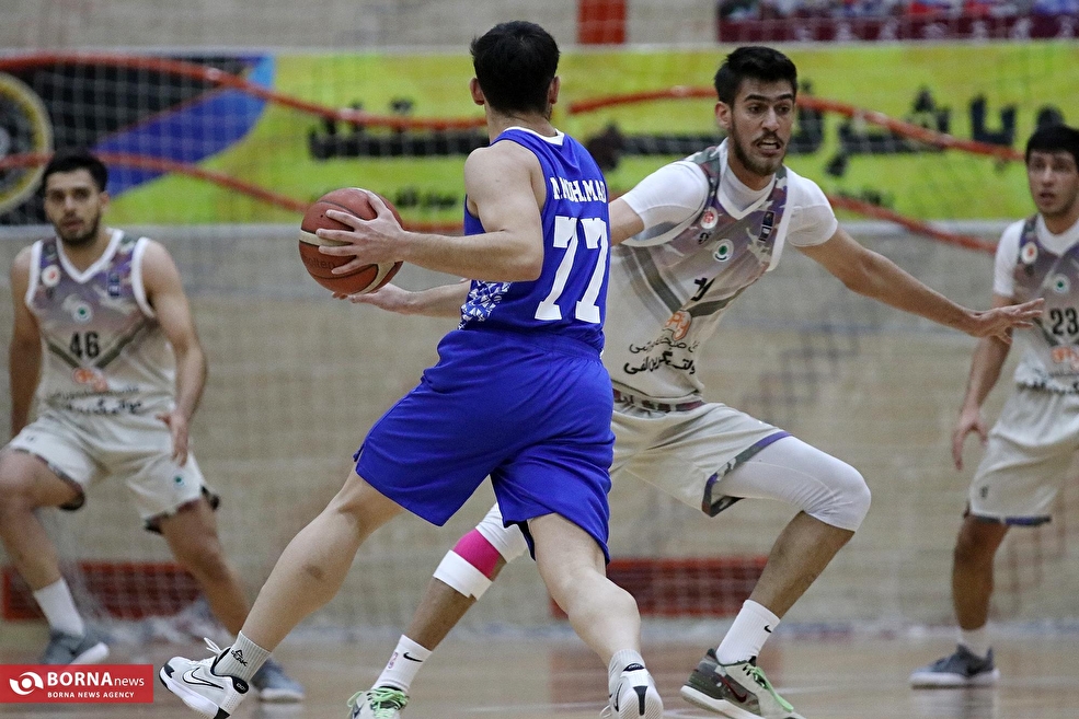 دیدار تیم های بسکتبال رعد پدافند - پالایش نفت