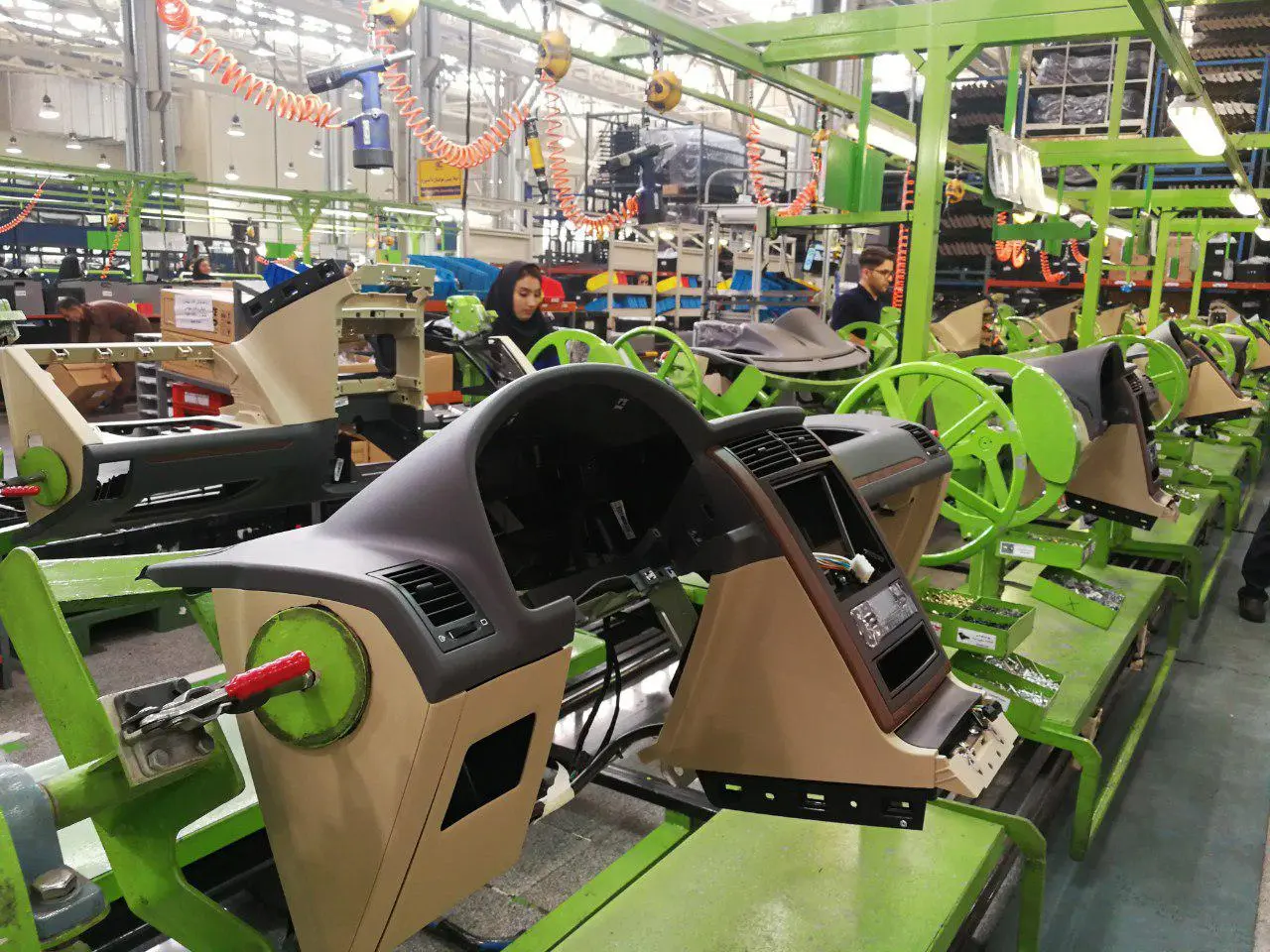 قطعه سازان استان قزوین 2 همت از خودروسازان مطالبه دارند/پرداخت 40 همت تسهیلات به خودروساران تسریع شود قطعه سازان استان قزوین 2 همت از خودروسازان مطالبه دارند/پرداخت 40 همت تسهیلات به خودروساران تسریع شود