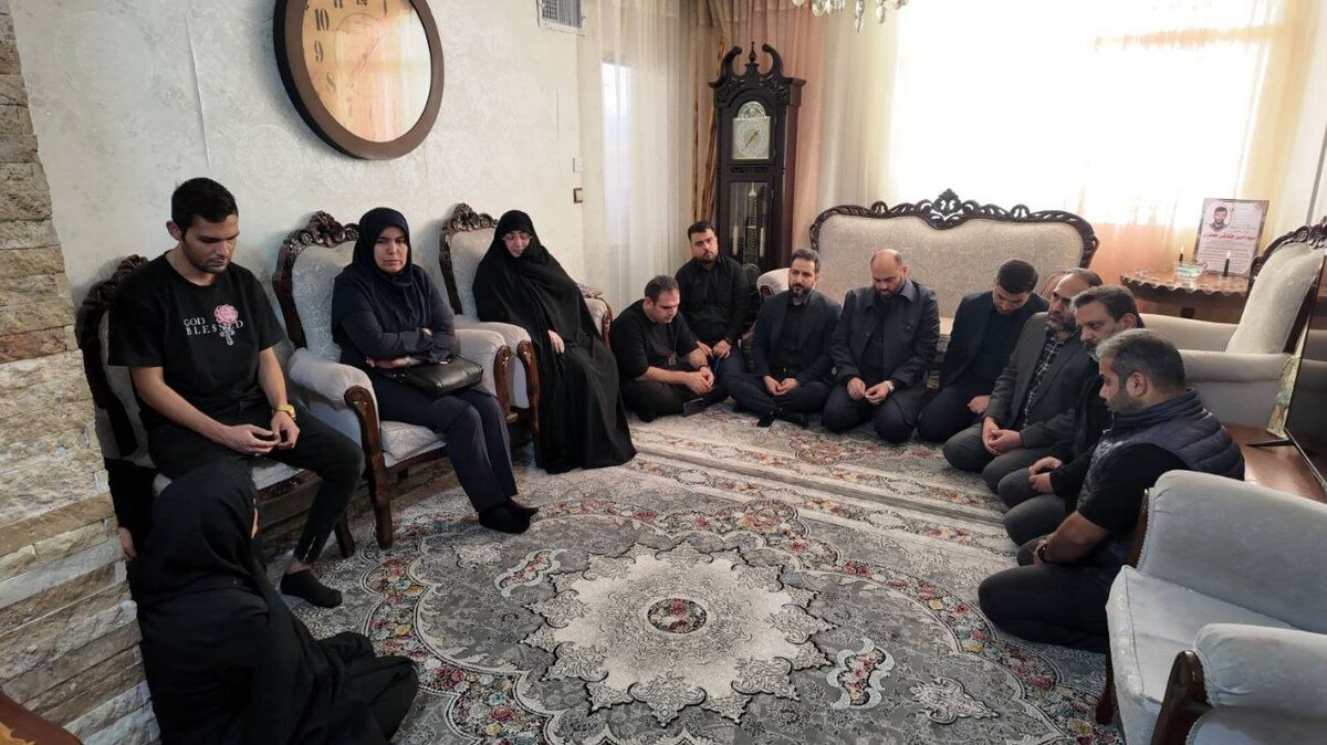دلجویی هیات اعزامی شهردار تهران از خانواده‌های پاکبانان جان‌باخته