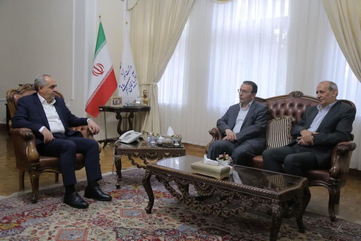 سرمست خواستار اعطای اختیارات ویژه به استان آذربایجان شرقی برای واردات نهاده‌های دامی شد