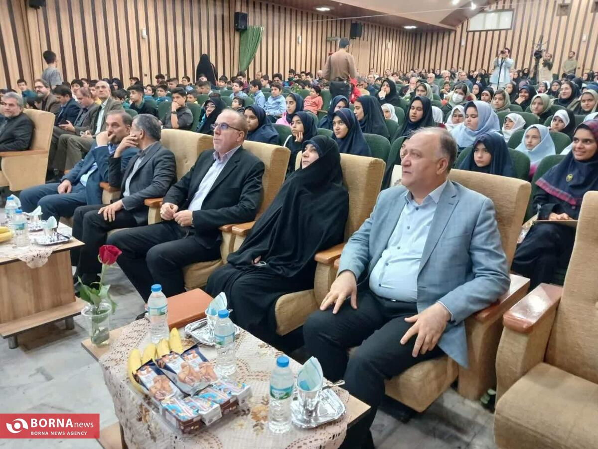 مهرور: دانش‌آموزان ممتاز شاهد و ایثارگر، میراث‌داران فرهنگ ایثار و سرمایه‌های انسانی توسعه کشورند