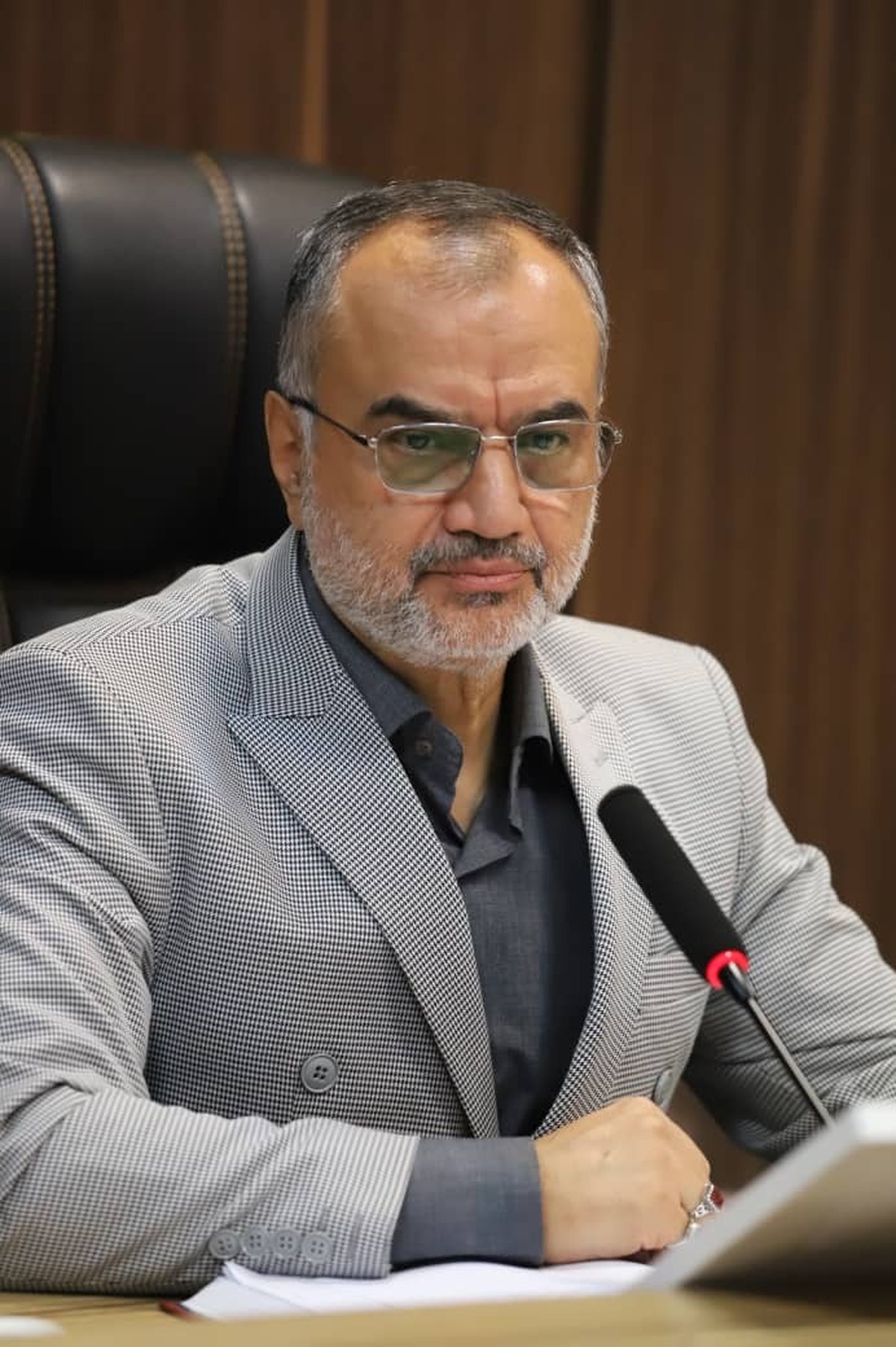 همراهی دستگاه ها با شورا و شهرداری رشت پیرامون ساماندهی دستفروشان/ طراحی المان‌های مذهبی و اجرای تبلیغات فرهنگی متناسب با ایام فاطمیه