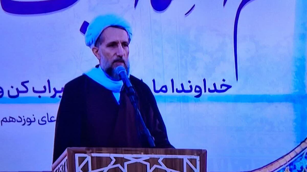 نماز باران در قزوین برگزار شد/ خشکسالی ها ناشی از گناه و انحراف انسانهاست 