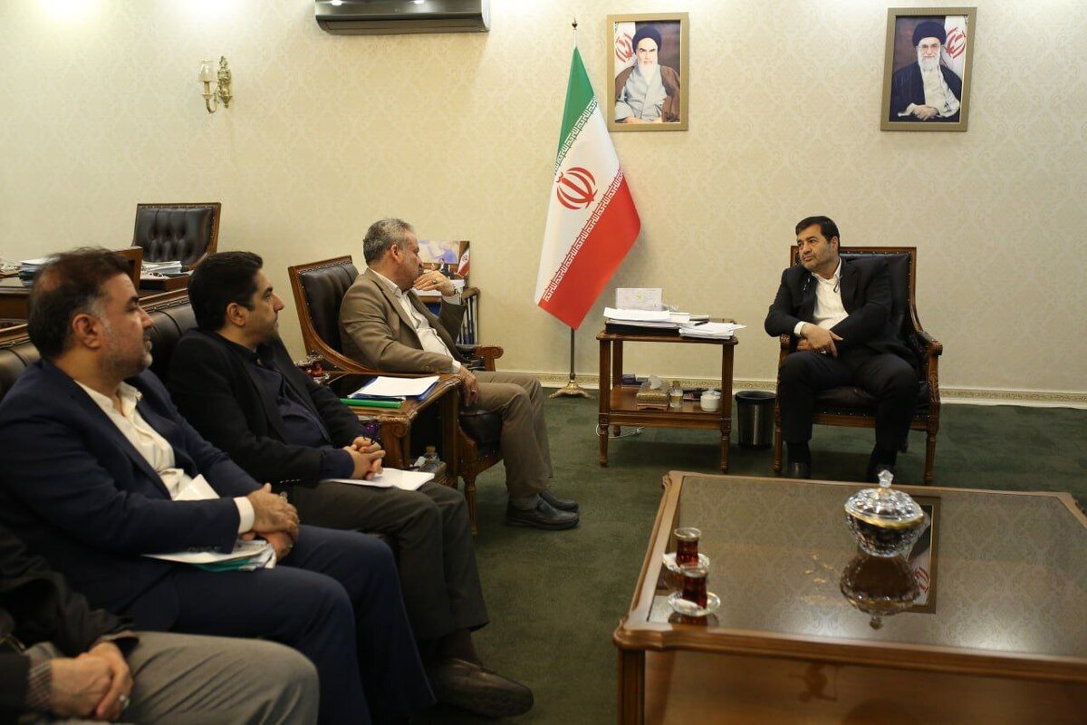 دیدار چند تن از نمایندگان مجلس با وزیر ورزش و جوانان