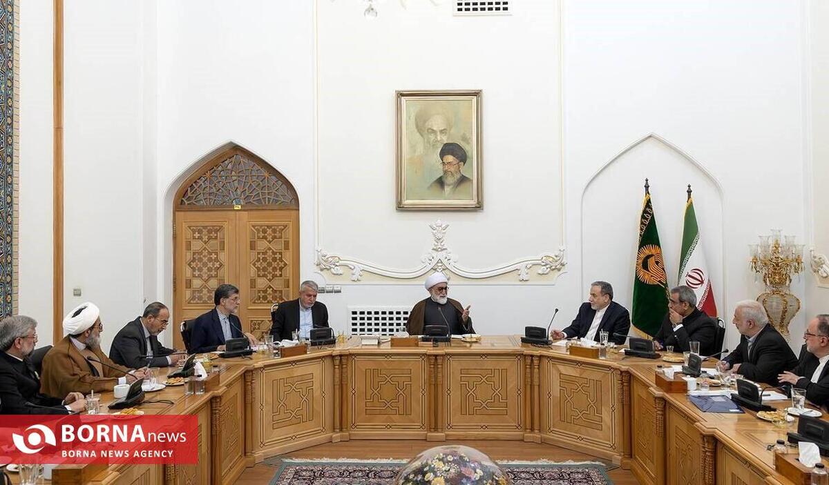 ضرورت نگاه ملی به مقوله زیارت/ امام رضا(ع) محور هدایت، آرامش و انسجام ملت ایران