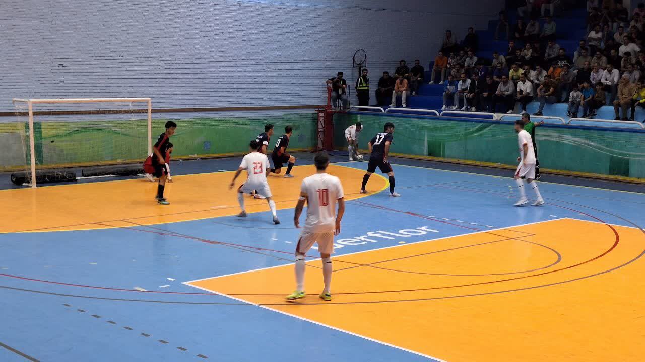 پایان نیم فصل فوتسال لیگ برتر با شکست خانگی پردیس 