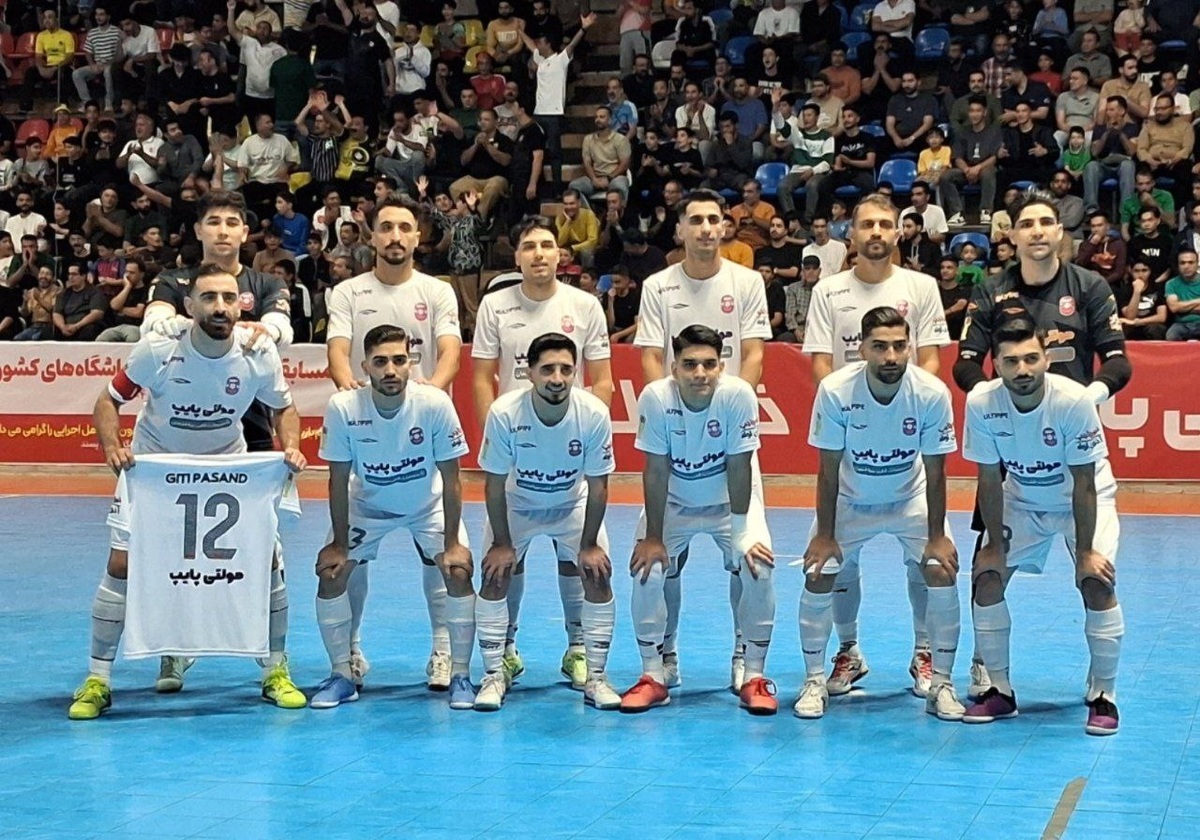 گیتی‌پسند همچنان بی‌رقیب در صدر