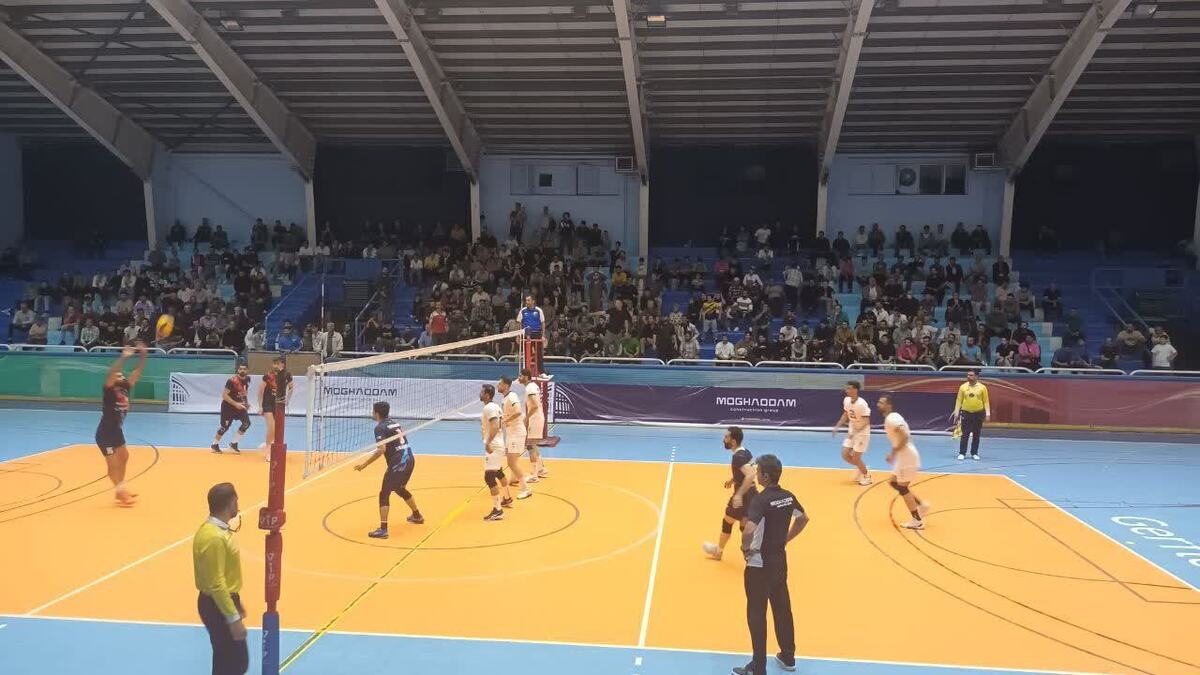 برتری والیبالیست های مقدم قزوین در اولین بازی لیگ یک