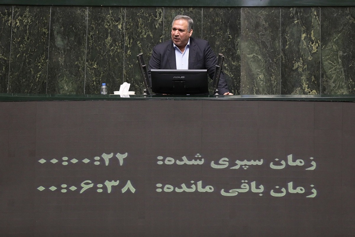 رشد ۲۳ صادرات غیرنفتی یکی از اهداف قانون برنامه هفتم است/ قیمت گذاری دستوری برای فرآورده های نفتی اثرگذار نیست