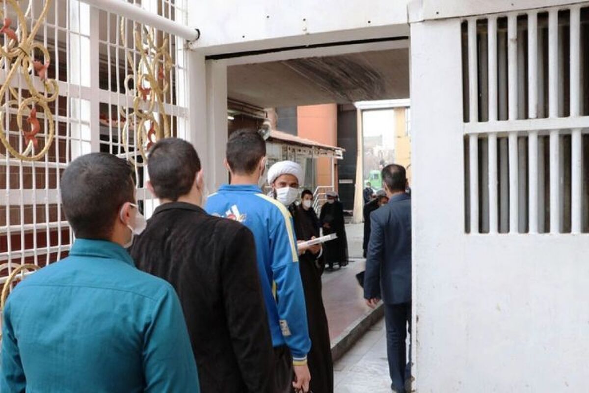 آزادی چهار زندانی در چهارمحال و بختیاری با کمک زوج خیر تهرانی