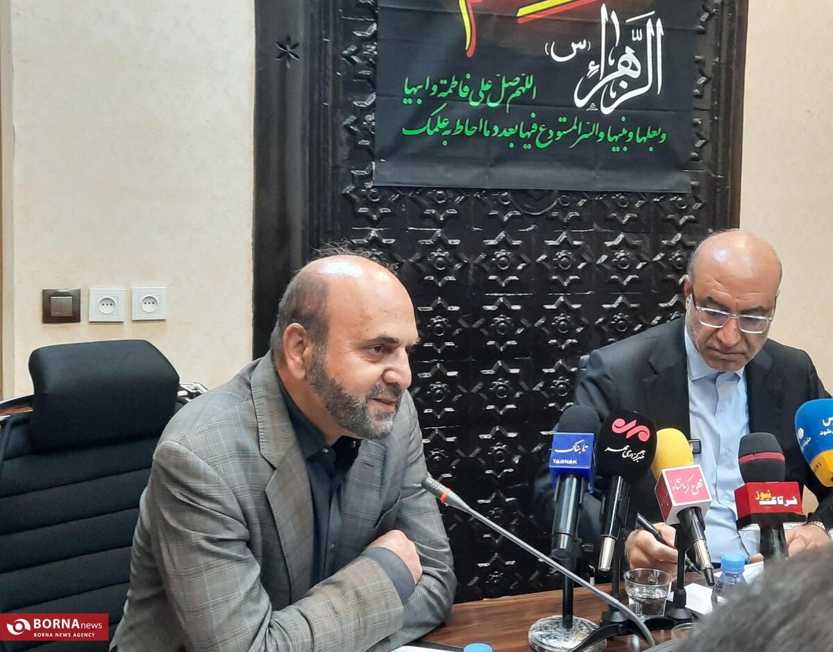 تاکید بر کنار گذاشتن مدیران ناکارآمد و مقابله با فساد در مدیریت شهری کرمانشاه/ ۴۳ نیروی غیرقانونی شهرداری اخراج و باج‌گیری برخی رسانه‌نما‌ها متوقف شد