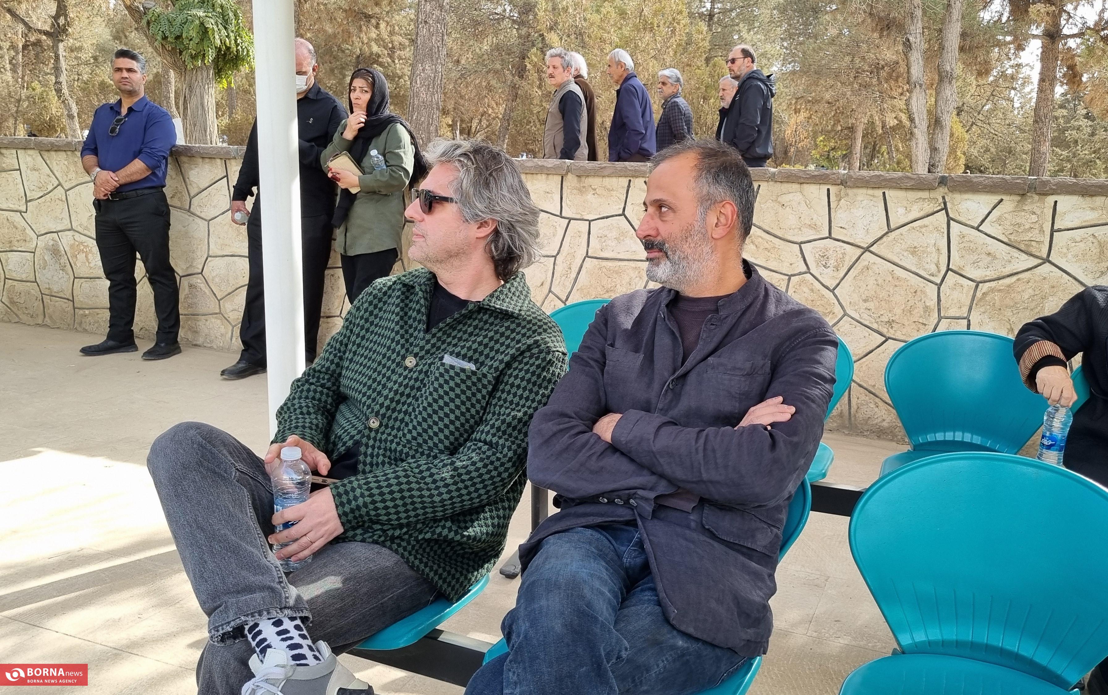 پیکر همایون ارشادی به خاک سپرده شد پیکر همایون ارشادی به خاک سپرده شد