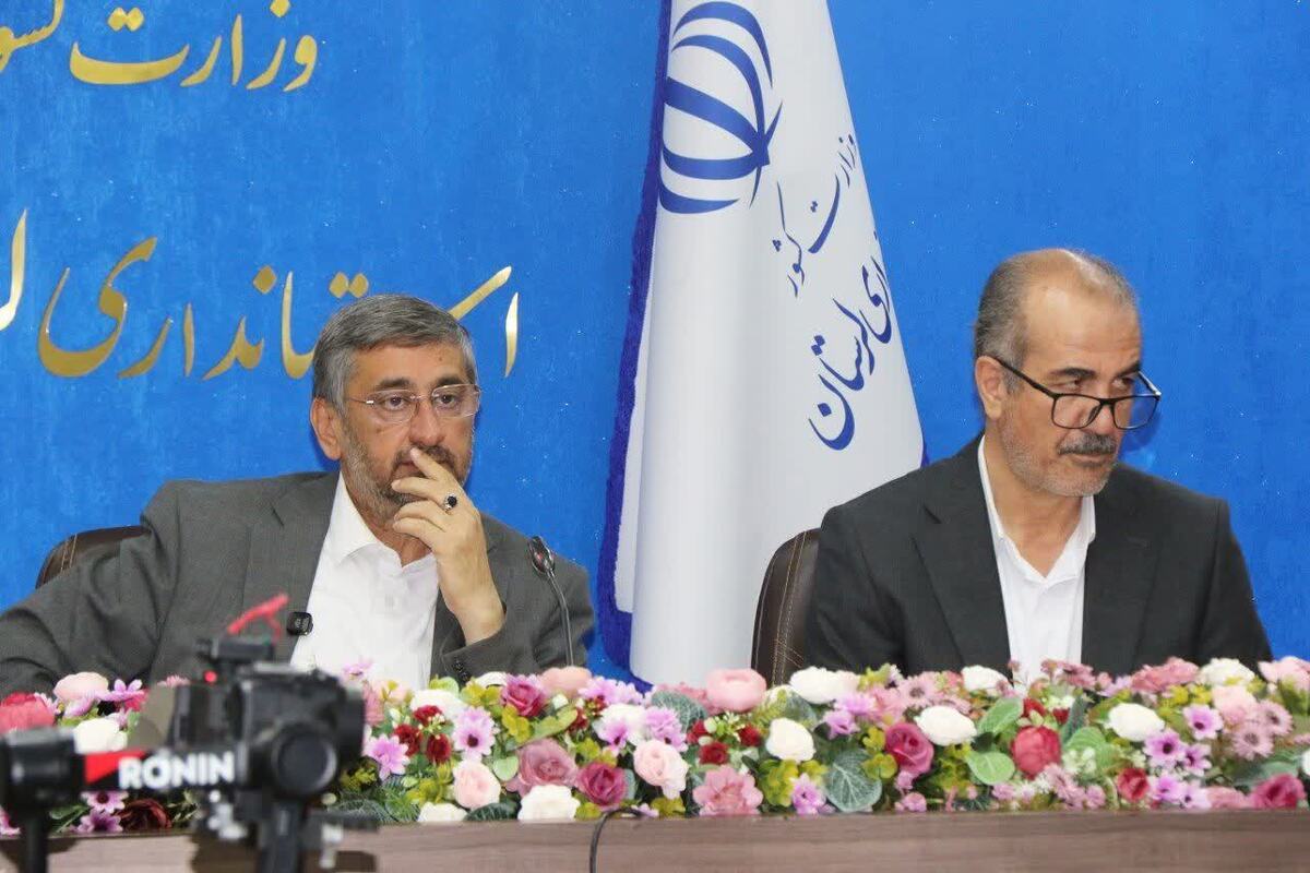 استاندار لرستان: شهرداران منتظر تهران نمانند / مردم از وضعیت خدمات شهری ناراضی‌اند