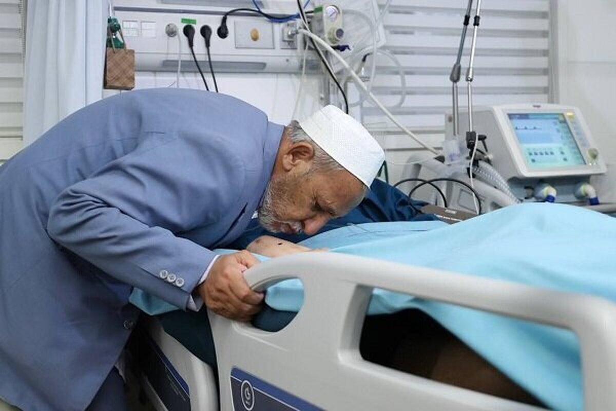 پدر مرحوم صابر کاظمی: پیام تسلیت رهبر معظم انقلاب قوت قلب ما بود