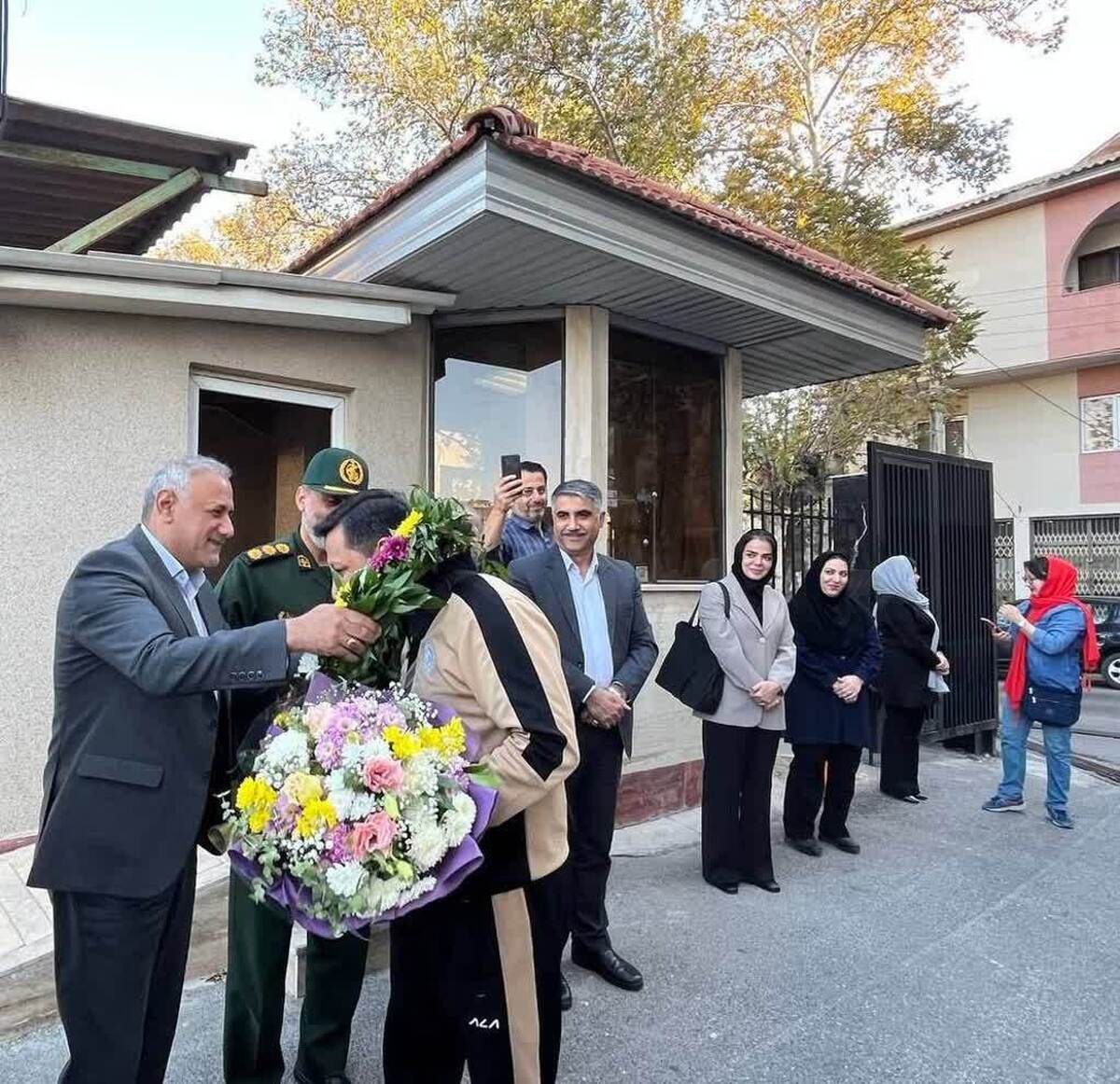 سرمربی گلستانی تیم ملی کاتا ایران مورد استقبال مقامات استانی قرار گرفت