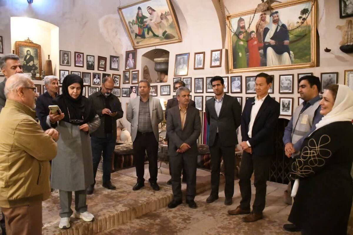 بازدید نماینده یونسکو از موزه میراث پهلوانی زورخانه امیرعرب(ع) بیرجند