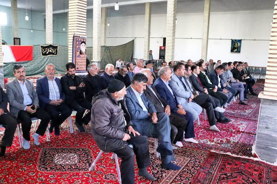 بررسی مسائل و مشکلات روستای کچله گرد و جوین با حضور فرماندار بوئینزهرا بررسی مسائل و مشکلات روستای کچله گرد و جوین با حضور فرماندار بوئینزهرا