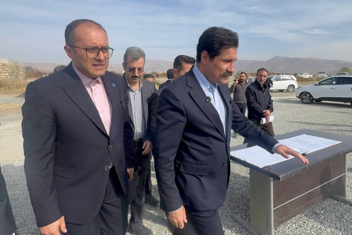 بازدید معاون ریاست جمهوری در امور توسعه روستایی و مناطق محروم کشور انجام شد؛ بررسی روند عملیات اجرایی پروژه تصفیه‌خانه فاضلاب اشنویه