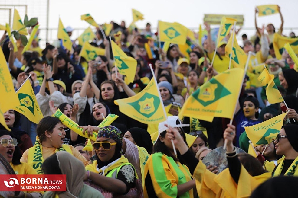 دیدار تیم های فوتبال صنعت نفت - فرد البرز