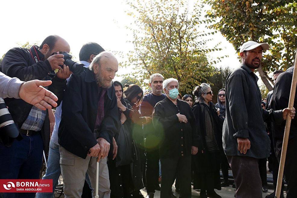 تشییع و خاک‌سپاری پیکر همایون ارشادی