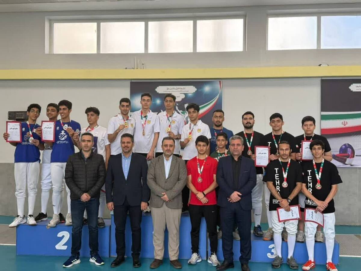 قهرمانی شمشیربازان اصفهانی در رقابت‌ های انفرادی و تیمی جوانان کشور