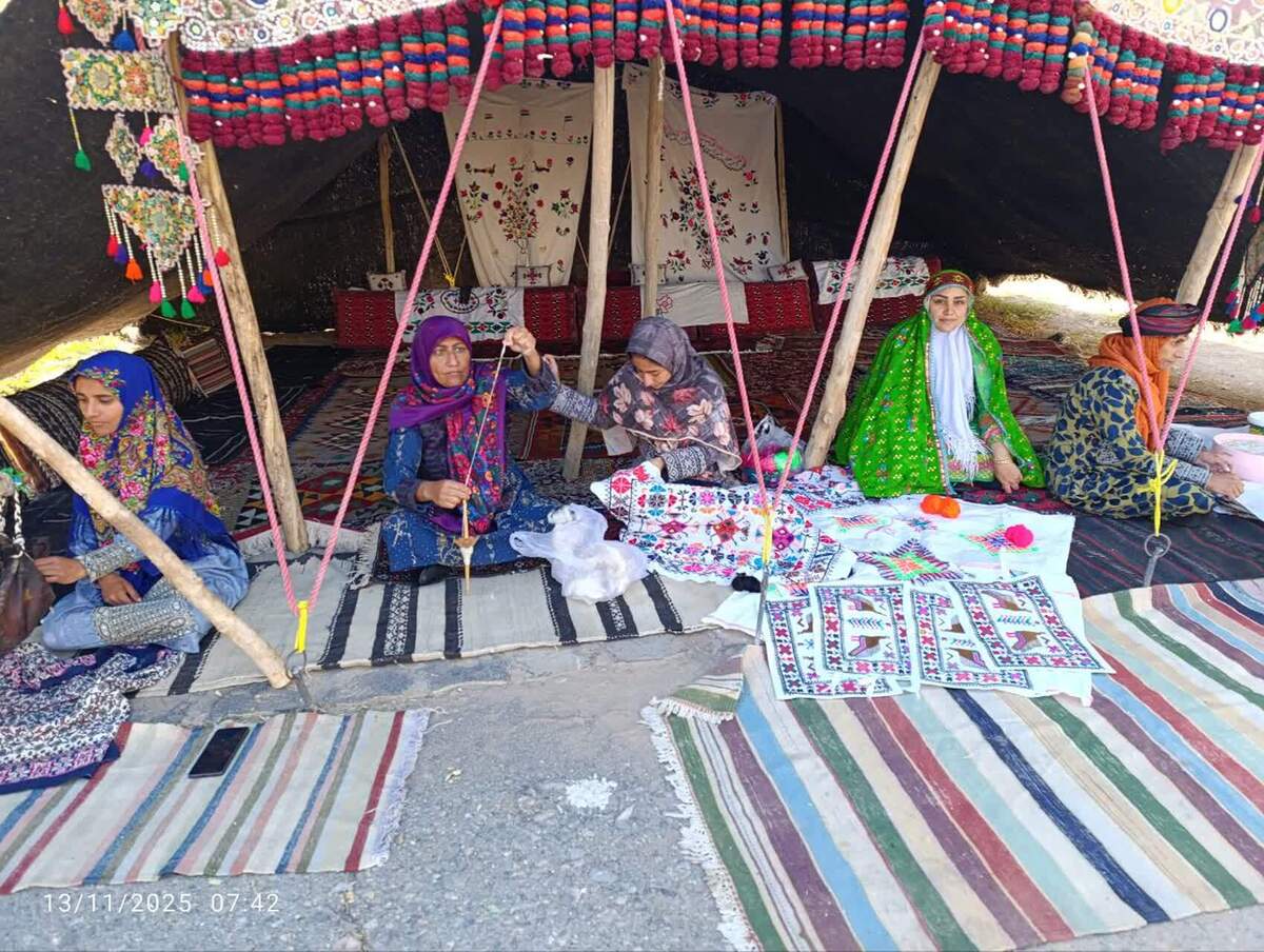 حضور اثرگذار سمن حامیان گردشگران سرزمین سرخ در همایش ورزش همگانی صبح و نشاط سربیشه