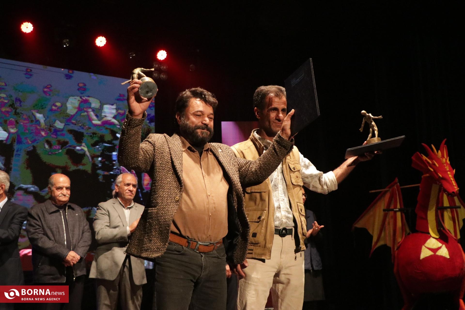 پایان سی و دومین جشنواره تئاتر فارس / تکریم نیم قرن هنرمندی استاد شهسواری