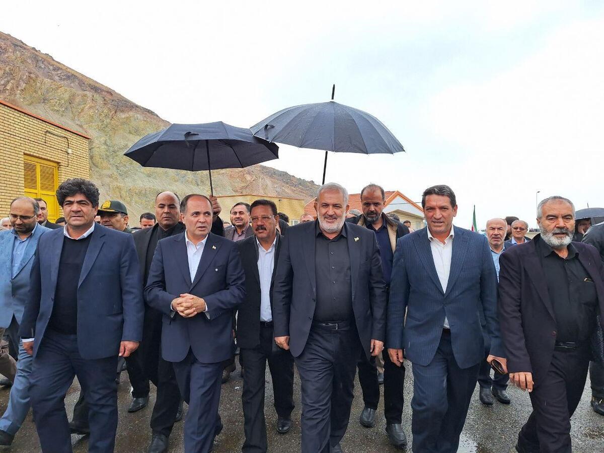 عملیات اجرایی پروژه بزرگ آب‌رسانی به شهرهای هشترود و بستان‌آباد آغاز شد