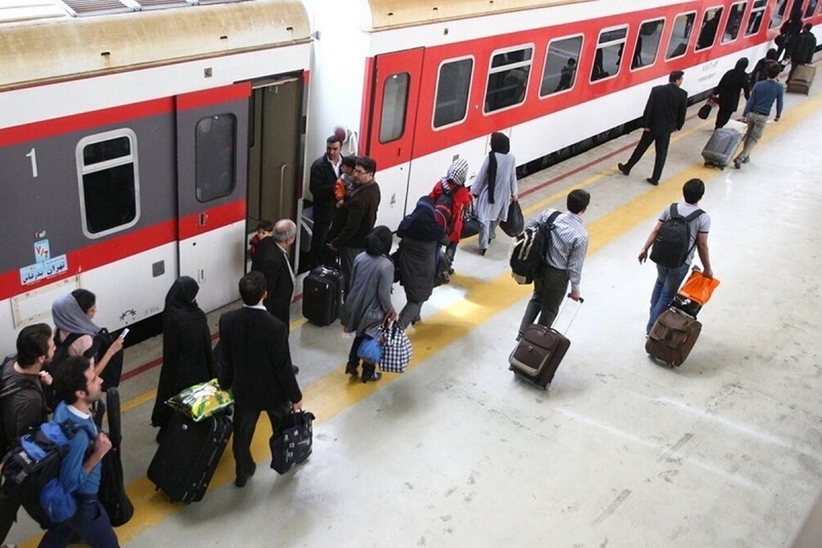 پیش فروش بلیط قطار آذر ۱۴۰۴ آغاز شد
