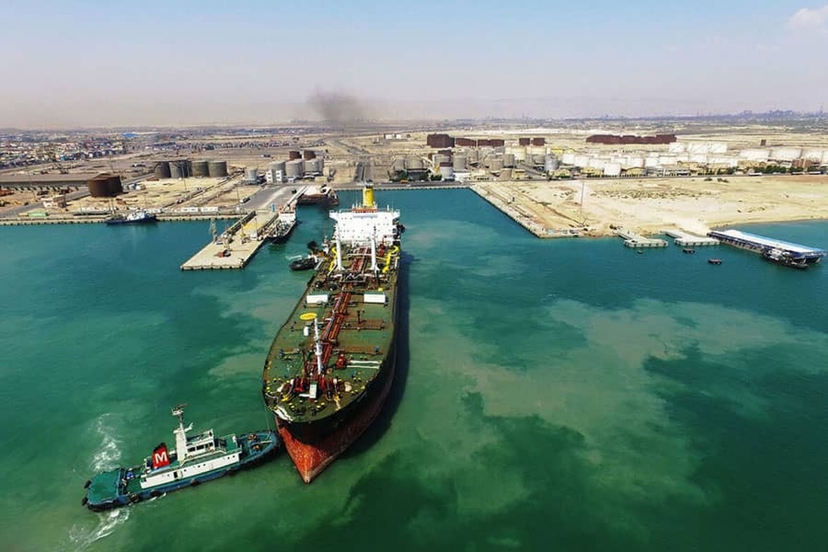 صادرات نفتی و ترانزیت خارجی در بندر شهید رجایی به مرز هشت میلیون تُن رسید