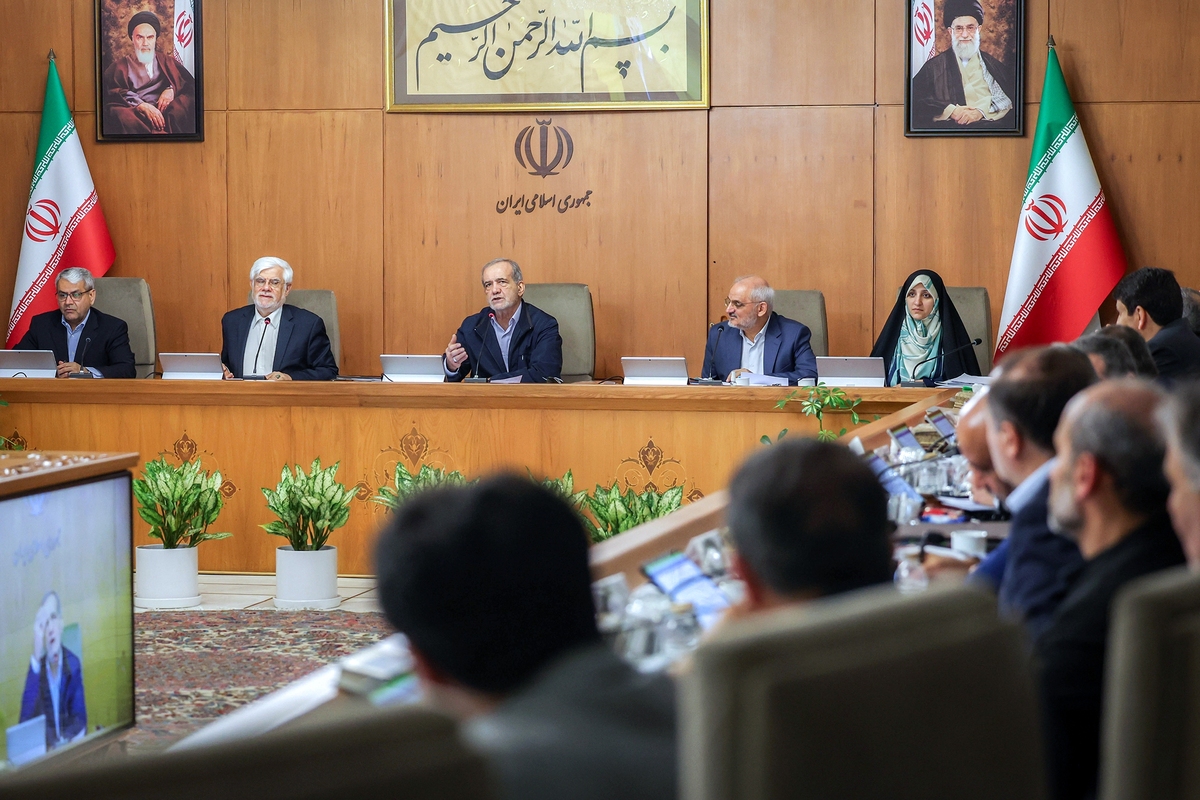 هیچ استعفایی در دولت مطرح نیست