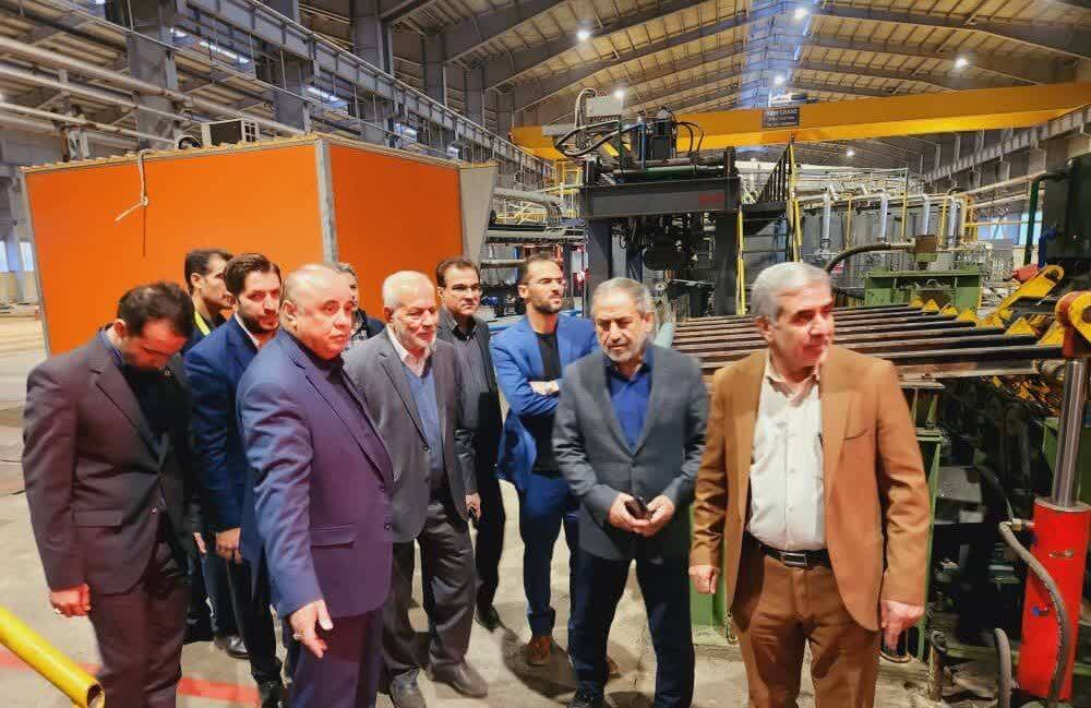 بازدید معاون اقتصادی استانداری قزوین از دو واحد صنعتی