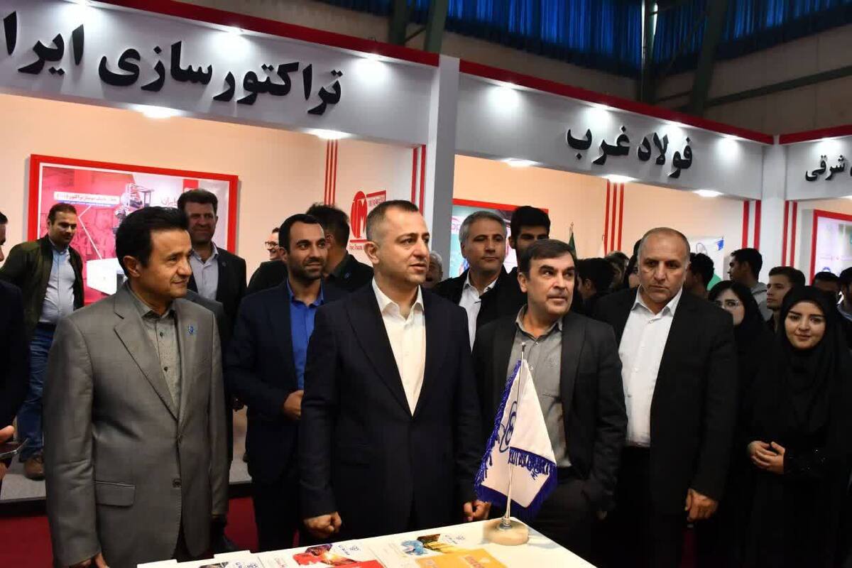بازدید معاون وزیر ورزش و جوانان از نمایشگاه کار و اشتغال شمال‌غرب کشور در دانشگاه تبریز