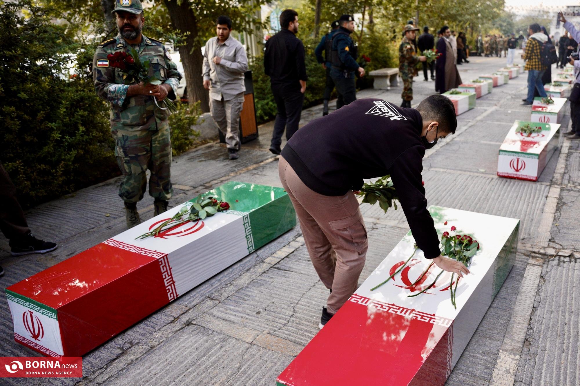 شیراز میزبان ۱۶ شهید دوران دفاع مقدس شد شیراز میزبان ۱۶ شهید دوران دفاع مقدس شد