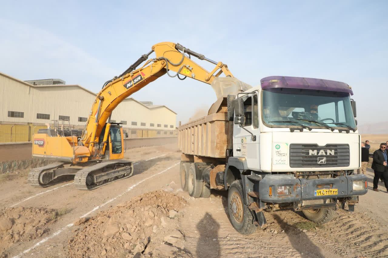 ادامه طرح آبرسانی از سد طالقان به استان قزوین به روش سرمایه گذاری اجرا می شود ادامه طرح آبرسانی از سد طالقان به استان قزوین به روش سرمایه گذاری اجرا می شود