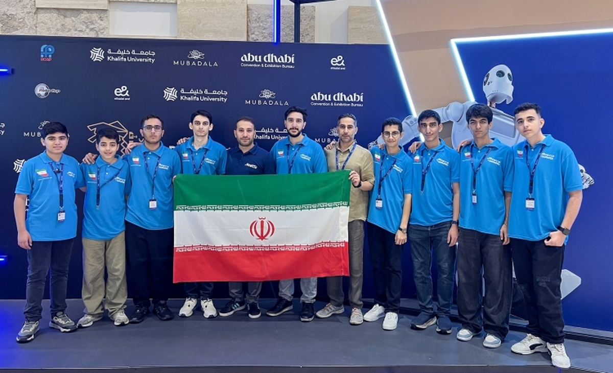 پیام تبریک پزشکیان به مناسبت قهرمانی تیم دانش‌آموزی ربوکاپ ایران