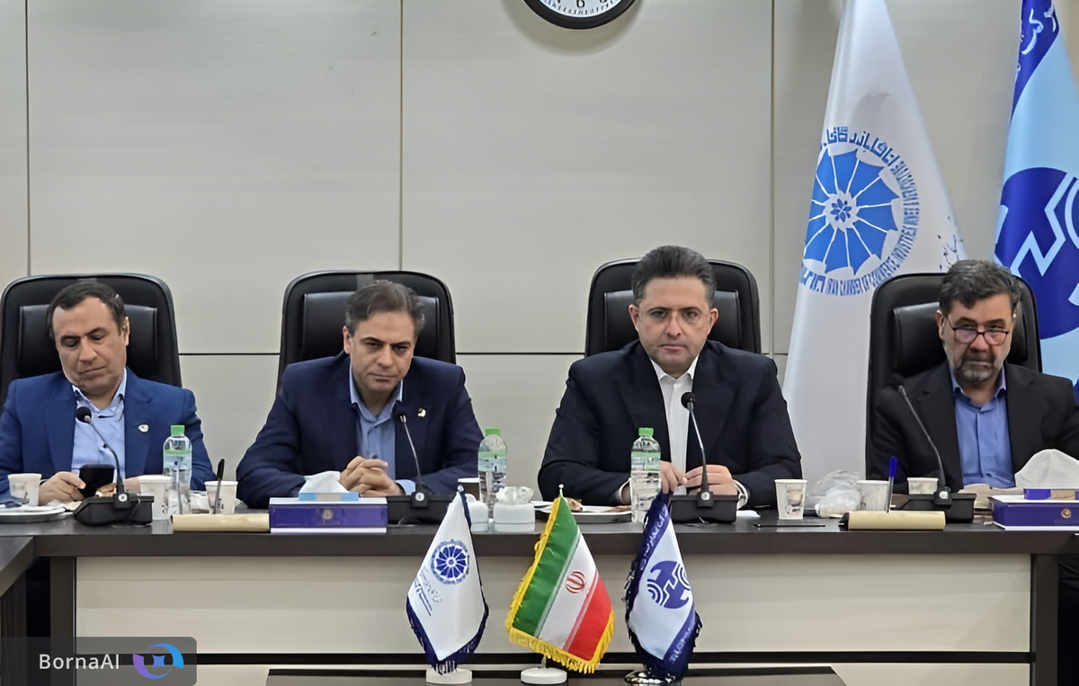 مراکز استان‌ها به‌زودی کارگاه بزرگ ارتباطی کشور می‌شوند