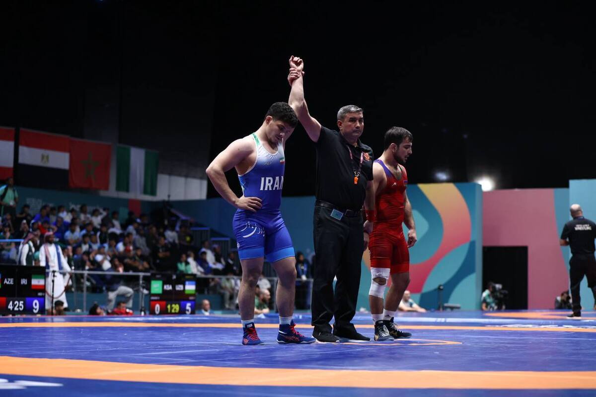 بازی‌های کشور‌های اسلامی/ شب طلایی کشتی در ریاض/ هندبال مردان از صعود به نیمه‌نهایی بازماند/ شمشیربازی با بدشانسی مدال را از دست داد/ نقره ارزشمند برای طیبی