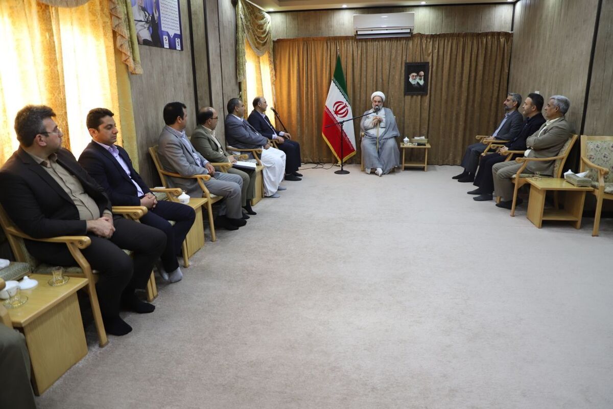 امام جمعه زاهدان: بهره‌وری، خلاقیت و مدیریت جهادی راهکار جبران کمبود نیروی انسانی است