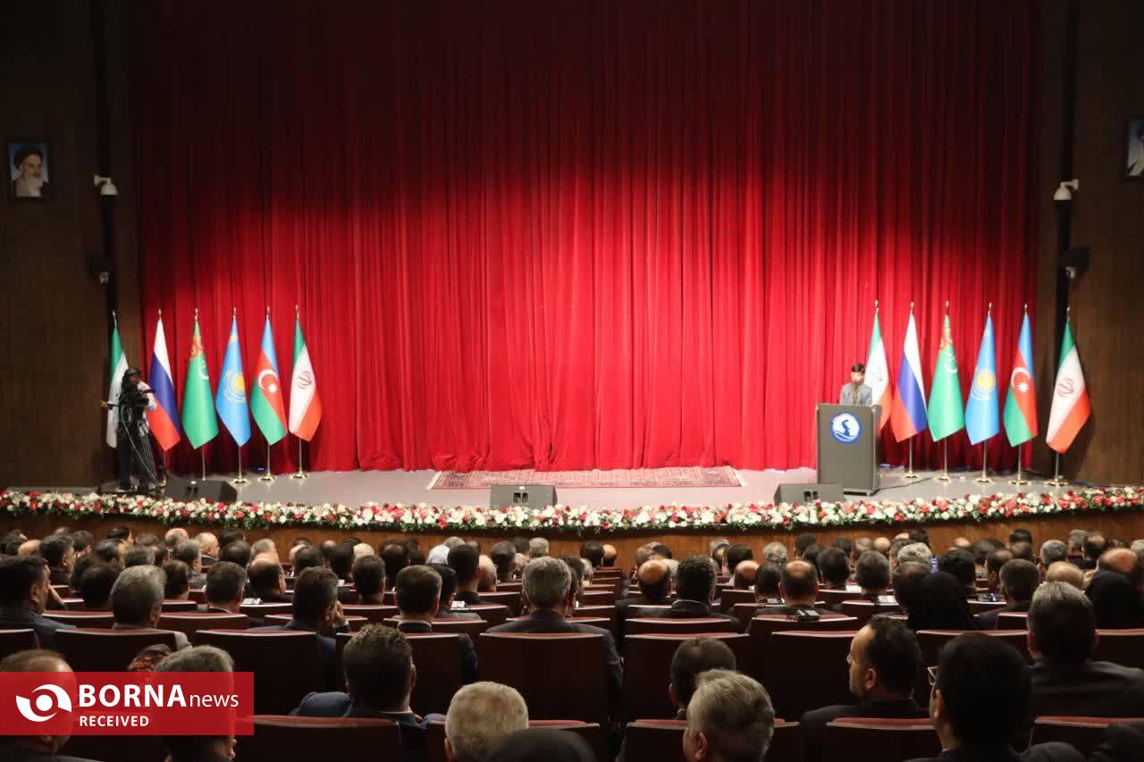 آغاز آیین اختتامیه نخستین اجلاس استانداران استان‌های کشورهای حوزه دریای خزر در رشت